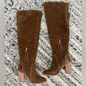 *SOLD* VINCE CAMUTO OTK BOOTS
